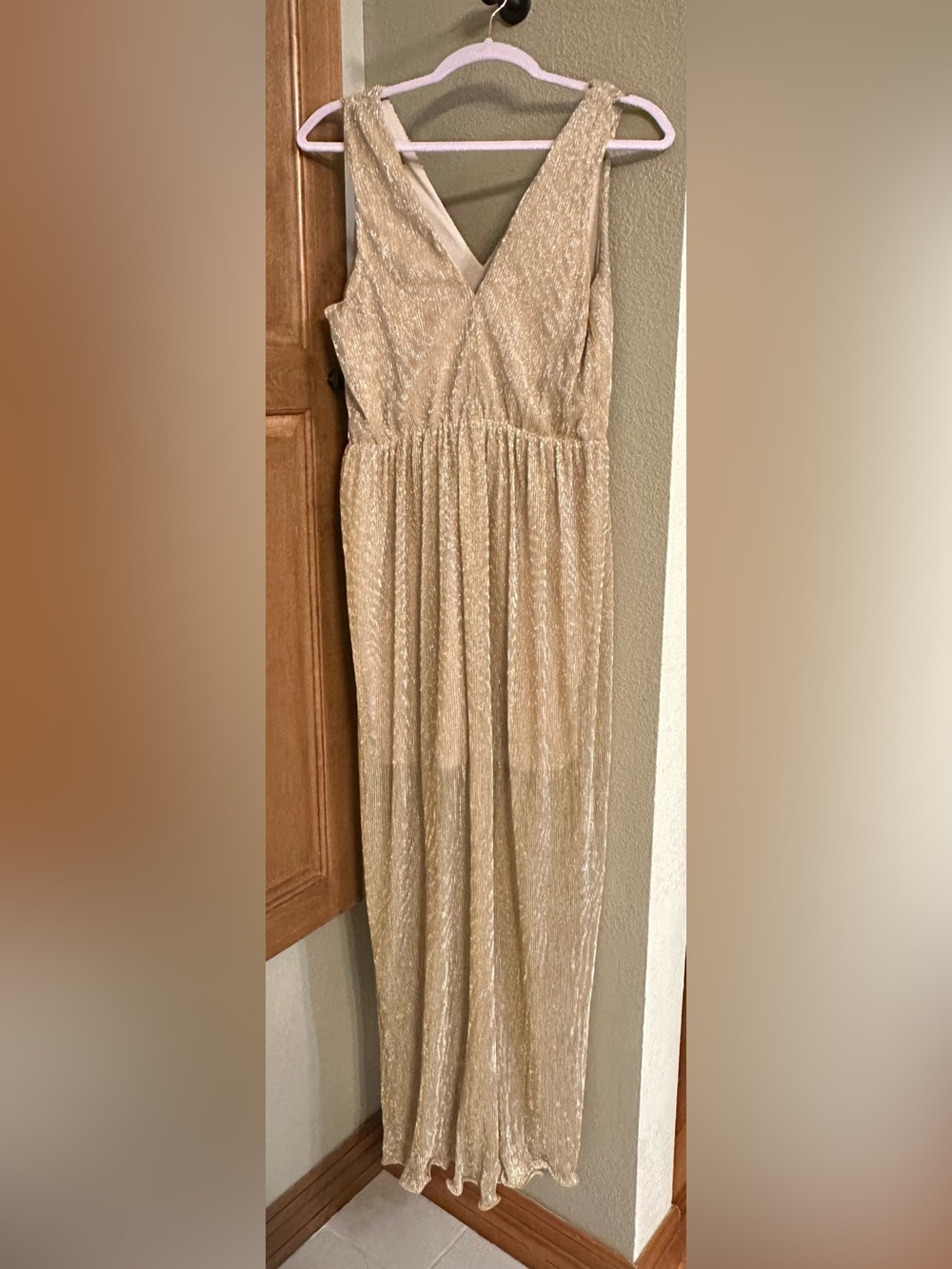 Francesca’s Metallic Gold Grecian Goddess Maxi Dress – Size M